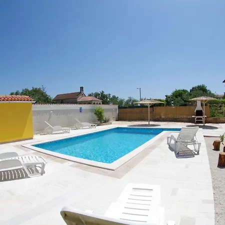 House Oliva, Sveti Kirin *