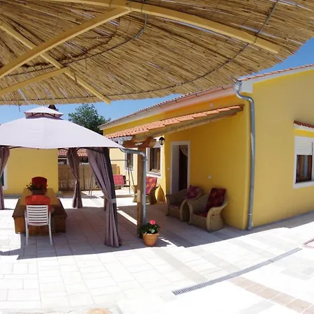 House Oliva, Sveti Kirin Holiday home *