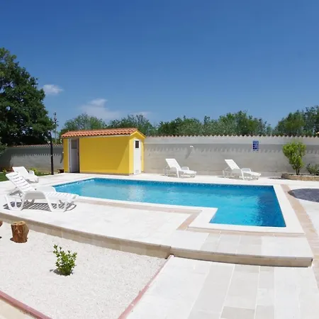 House Oliva, Sveti Kirin Vakantiehuis *