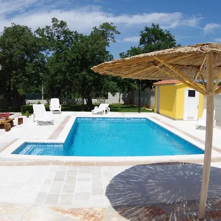 House Oliva, Sveti Kirin Holiday home