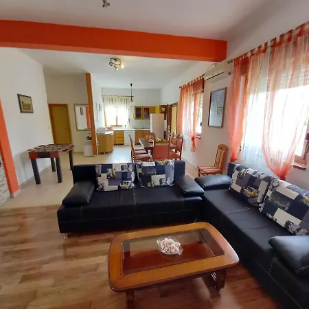 Holiday home House Oliva, Sveti Kirin Svetvincenat