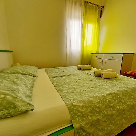 House Oliva, Sveti Kirin * Svetvinčenat